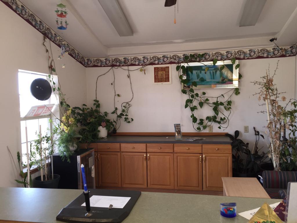 Avalon Motel Early Екстериор снимка